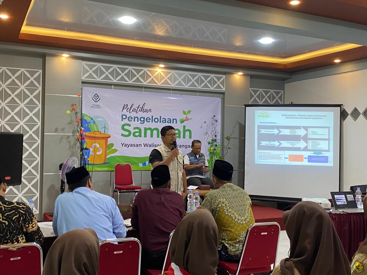 Yayasan Walisongo Gelar Pelatihan Pengolahan Sampah Bersama Bank Sampah Induk Berseri Jepara