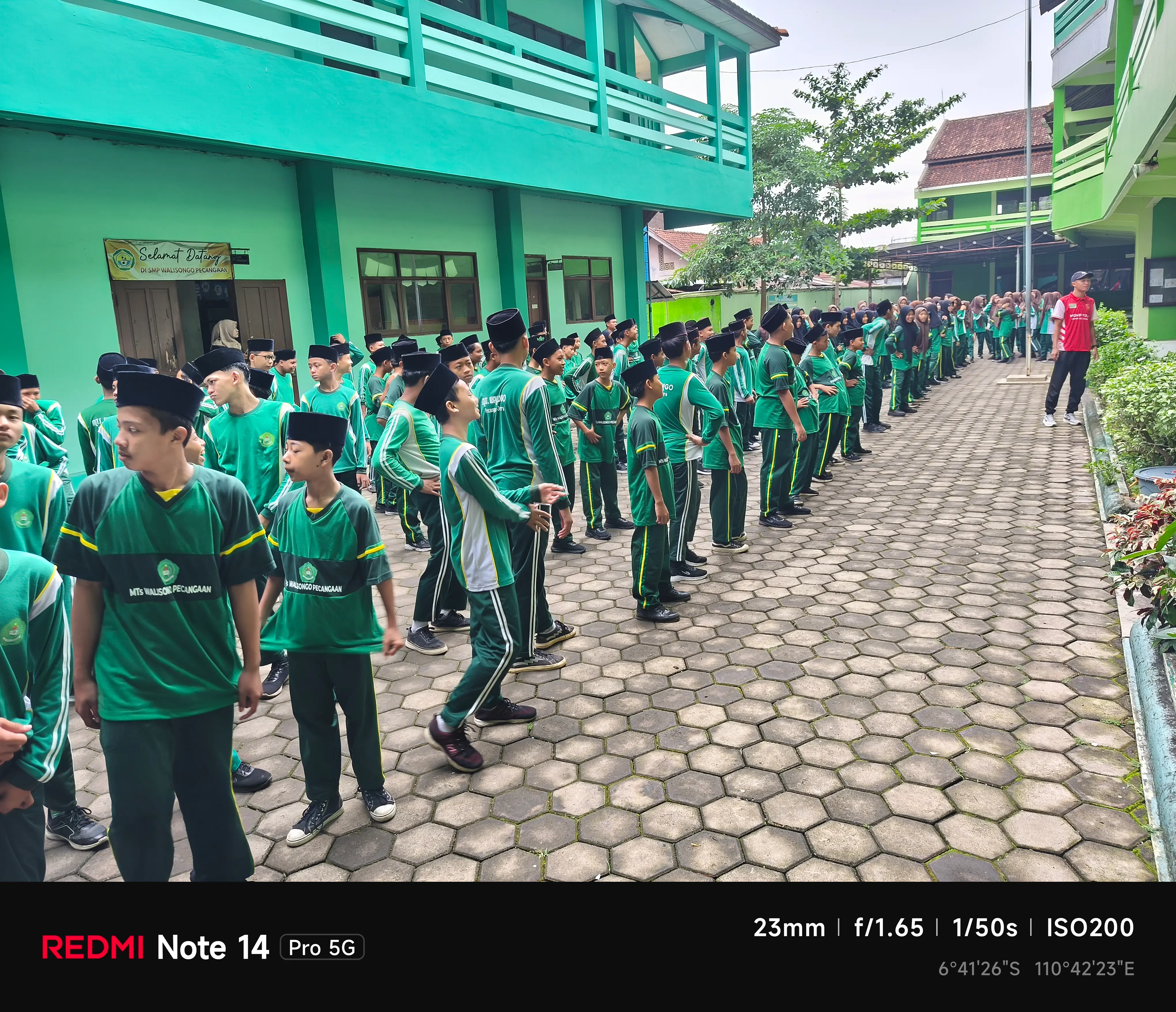 Pendidik, Tenaga Kependidikan, dan Peserta Didik MTs Walisongo Ikuti Kegiatan Ahad Berseri: Tadabbur Alam