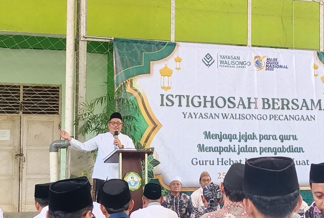 MTs Walisongo Peringati Hari Guru Nasional 2025 dengan Upacara Khidmat dan Penuh Apresiasi