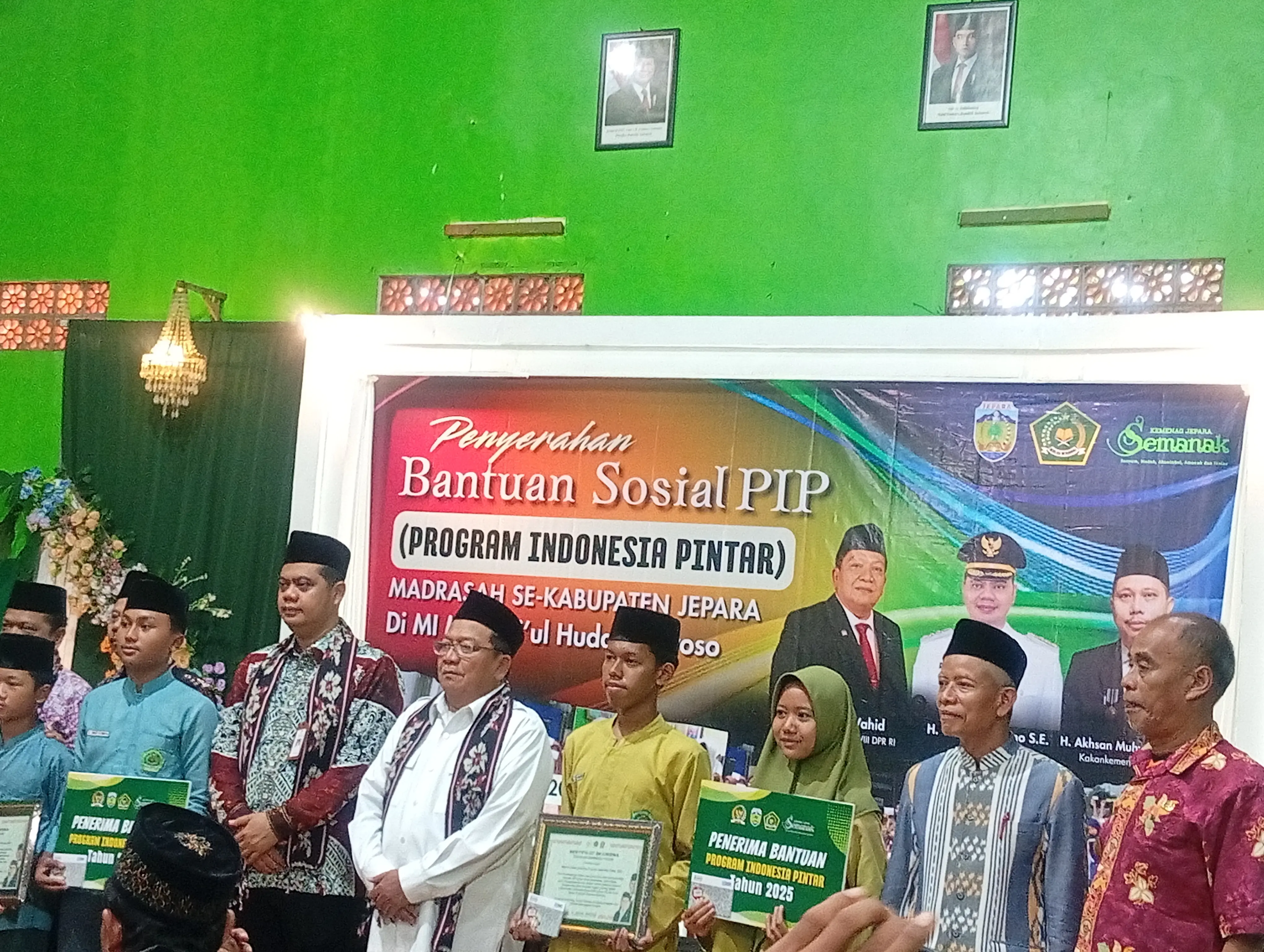 MTs Walisongo Hadiri Penyerahan PIP Bersama Lembaga Pendidikan se-Kecamatan Pecangaan dan Batealit