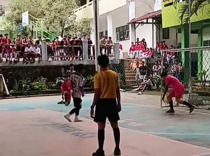 Ikut Berlaga !!! Tim Futsal MTs Walisongo Berpartisipasi Dalam Perlombaan Futsal Semarak Harlah ke-46 Yayasan Walisongo Pecangaan..